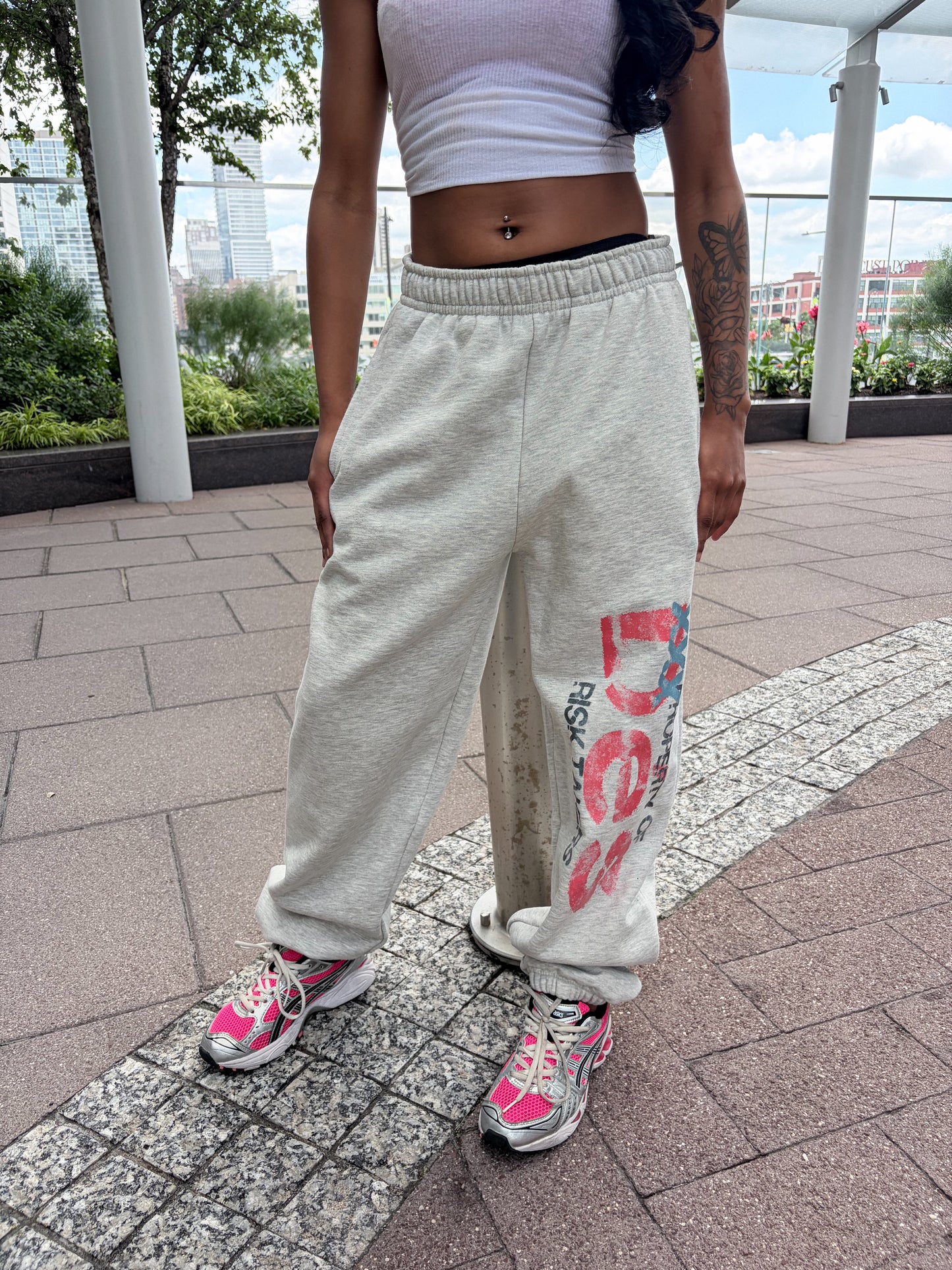 RISK TAKER SWEATPANTS