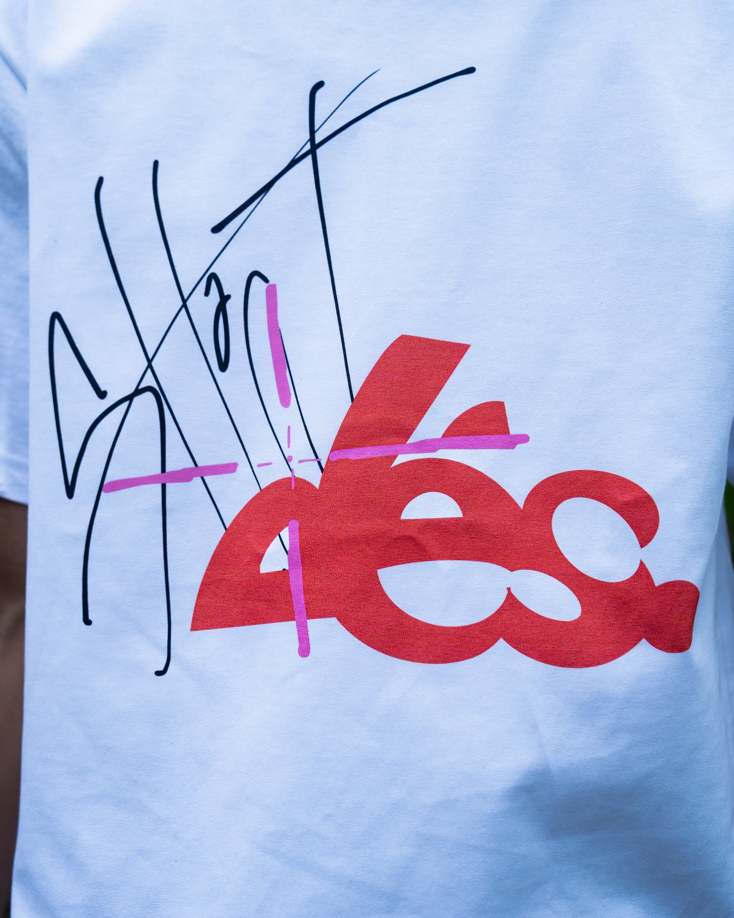 SHOOT DICE TEE
